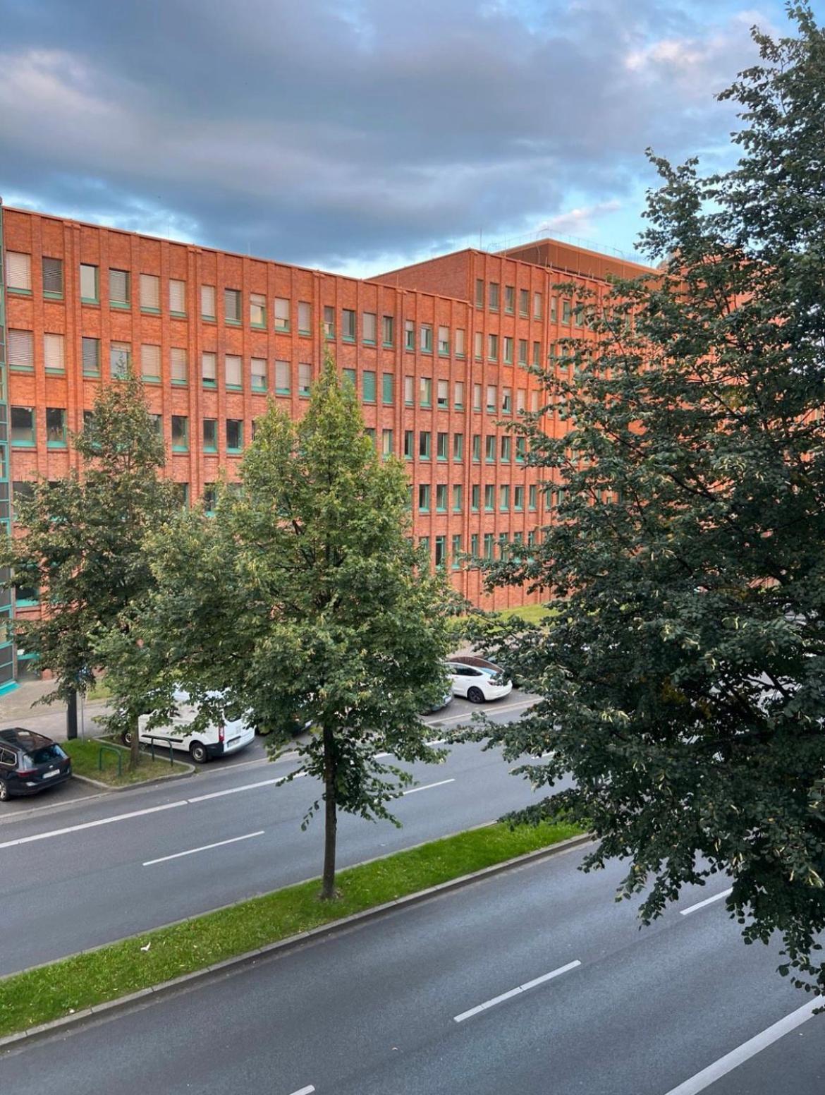 Moderne Und Helle Ferienwohnung Im Herzen Der Stadt Dortmund Dış mekan fotoğraf